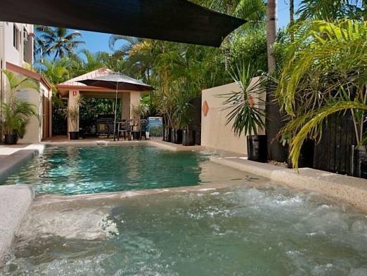 Plaza 4* Cairns