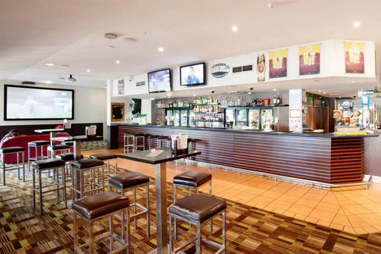 Hotel Nightcap At Edge Hill Tavern 3*