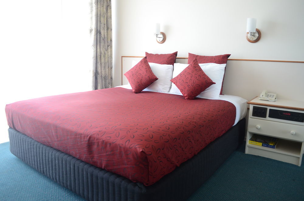 Acacia Court Hotel 4*