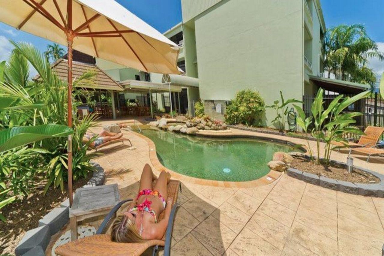 Cascade Gardens Aparthotel