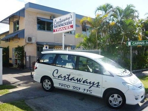 Castaways Backpackers *