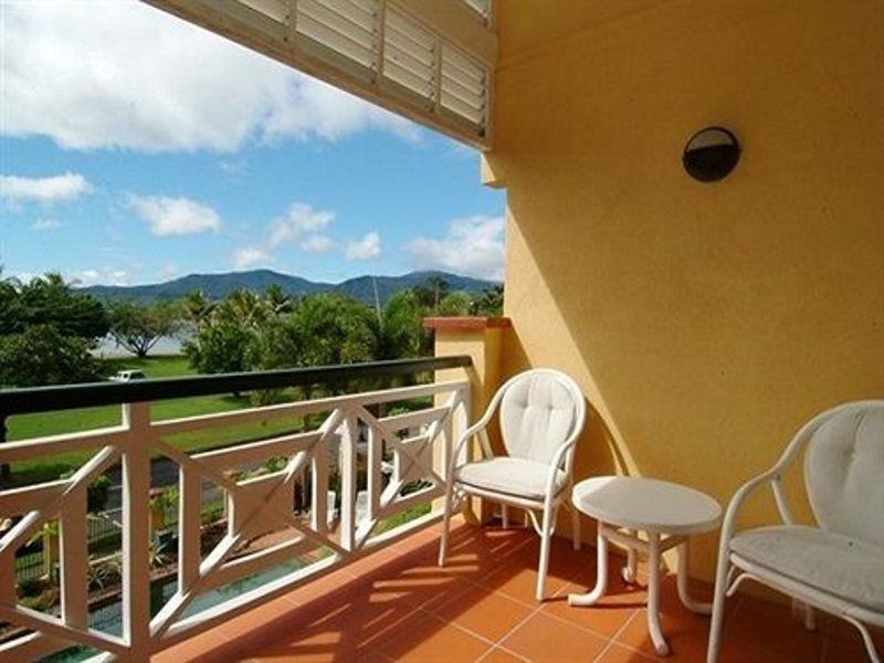Waterfront Terraces Cairns