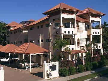 Aparthotel Plaza