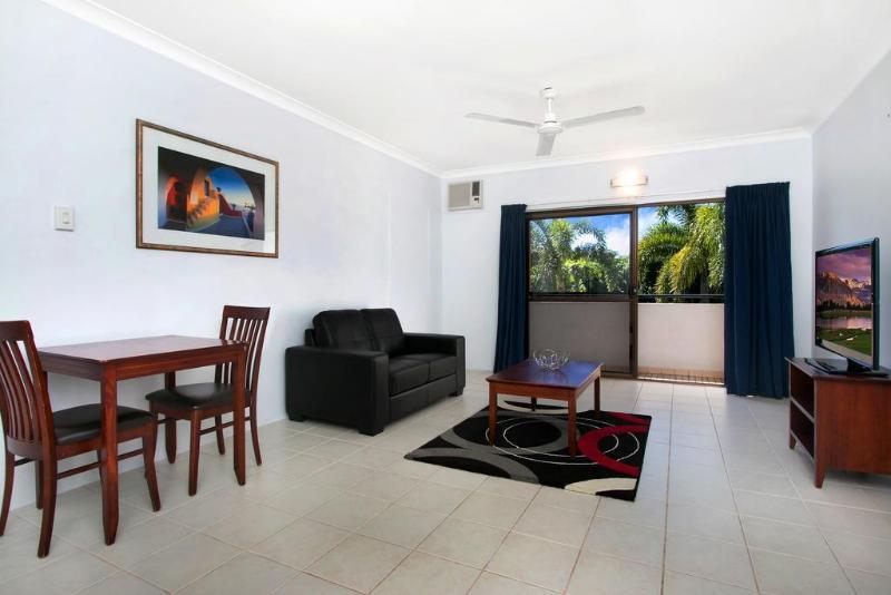 High Chaparral 3* Cairns