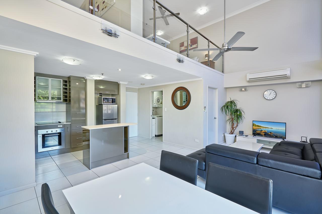 Centrepoint Apartment *