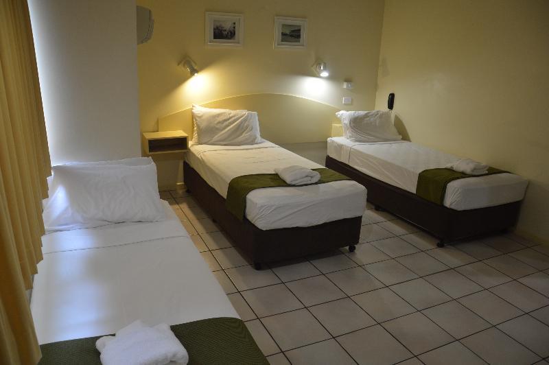 Hides Hotel Cairns