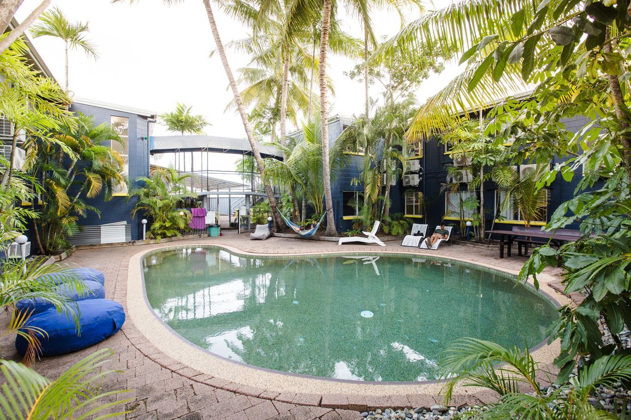 Hostel Mad Monkey Village Cairns