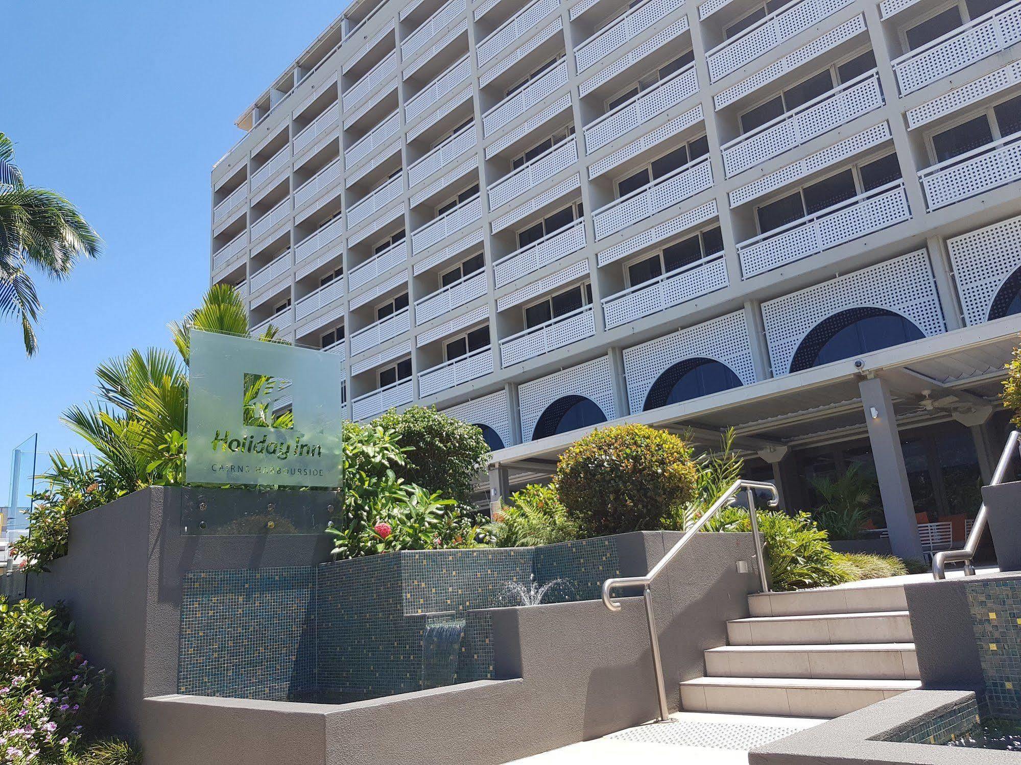 Hotel Harbourside Cairns