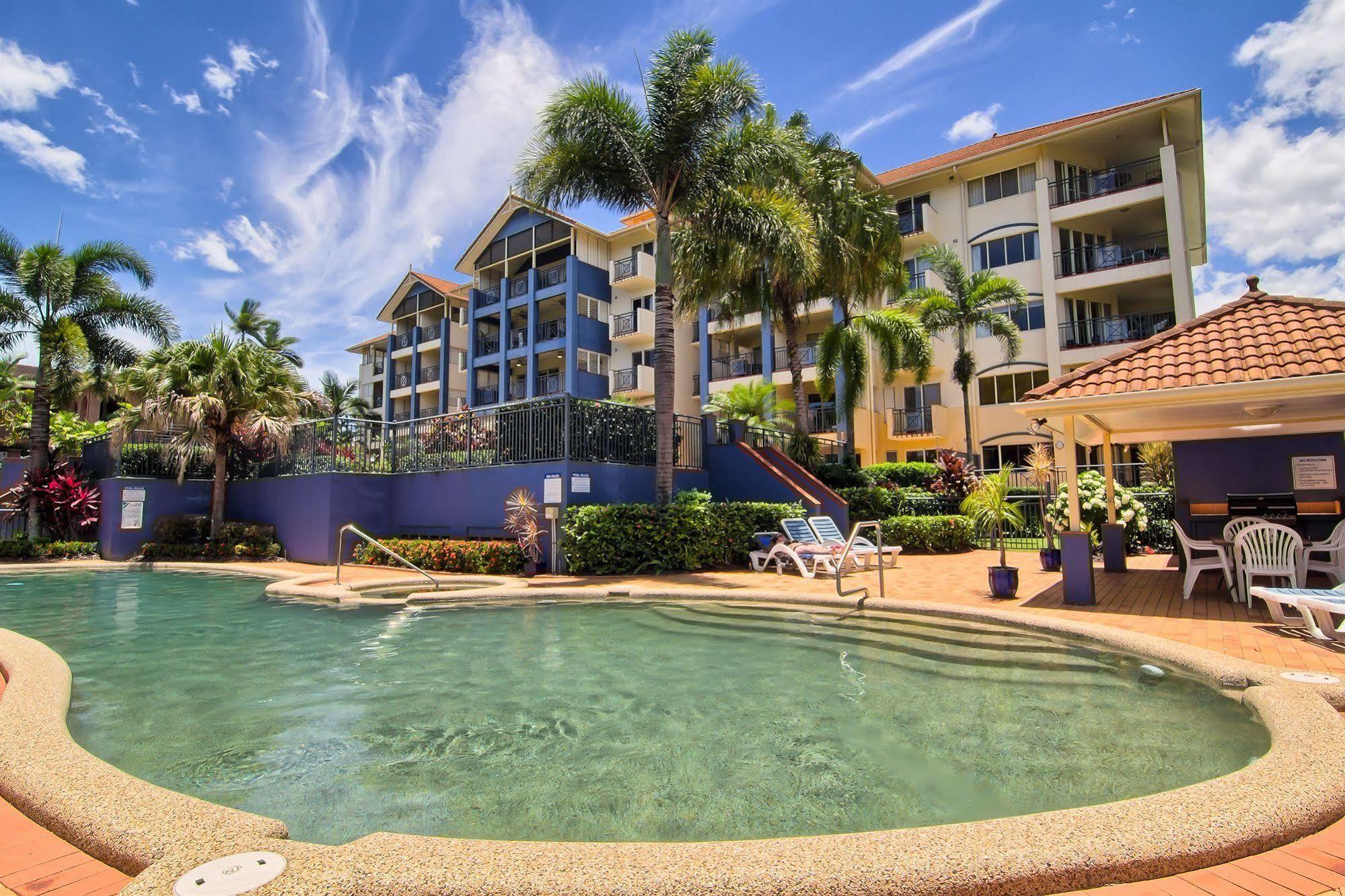 Aparthotel North Cove Waterfront 4*