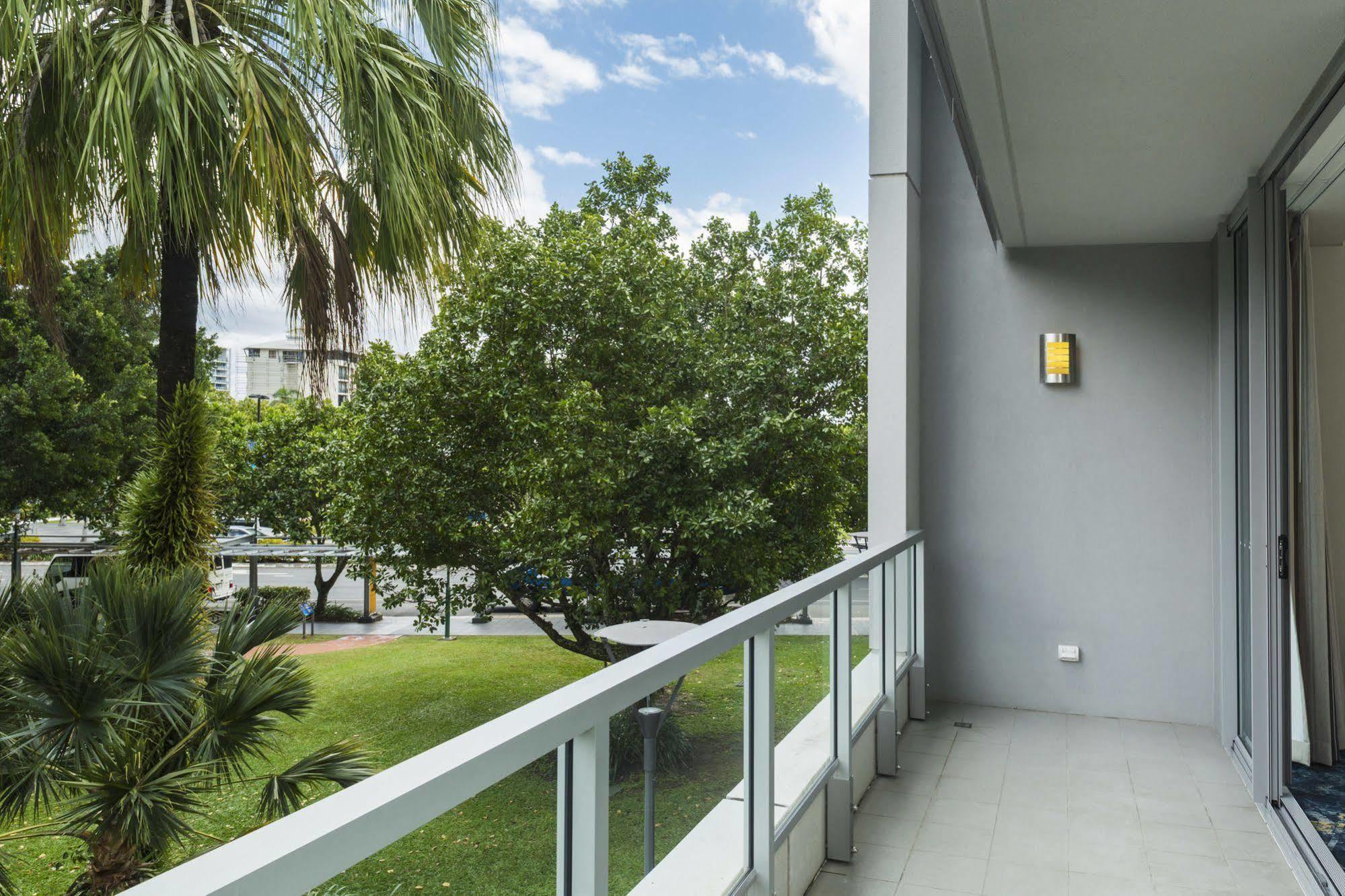 The Sebel Harbour Lights 4*