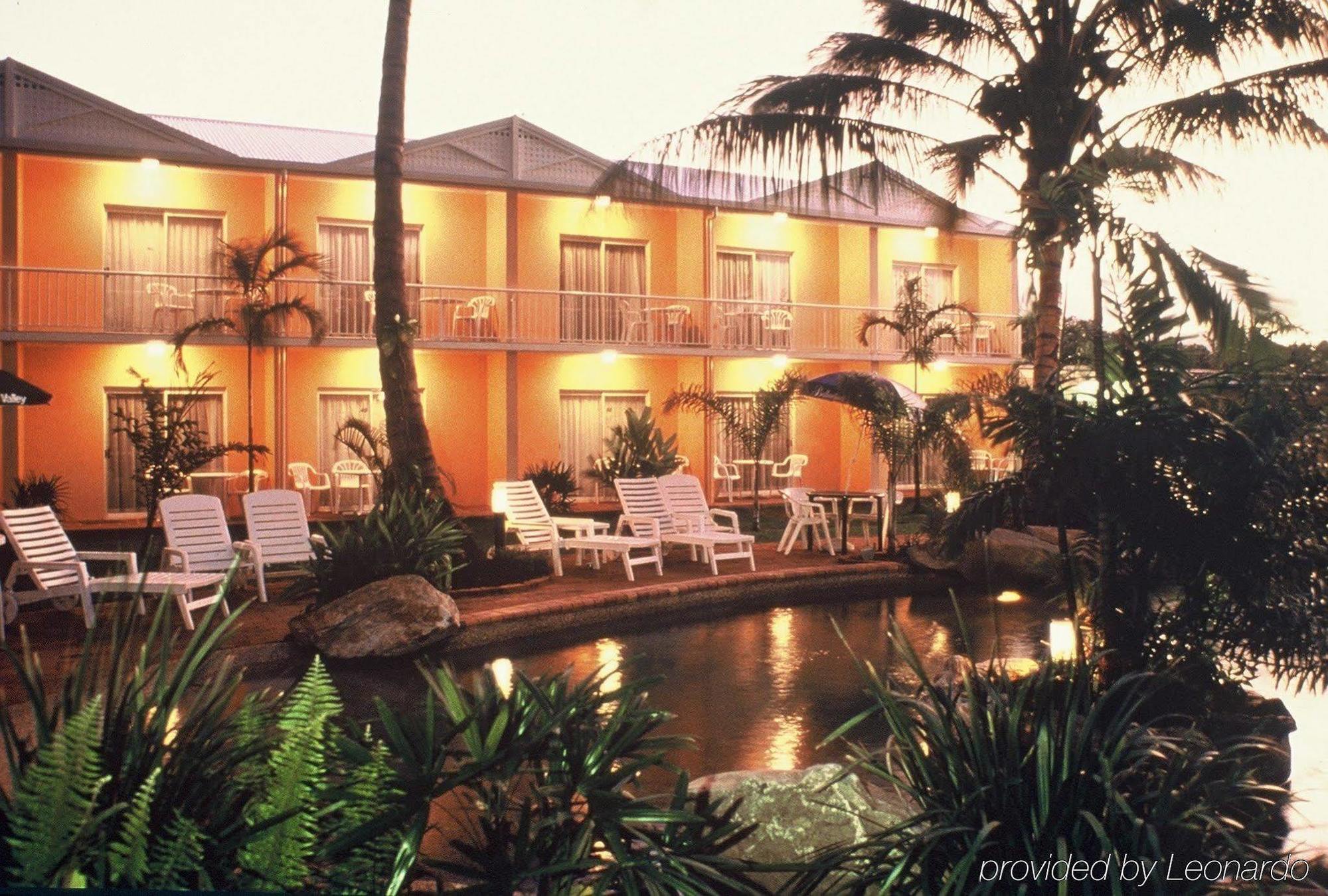 Tropiq Hotel 3*