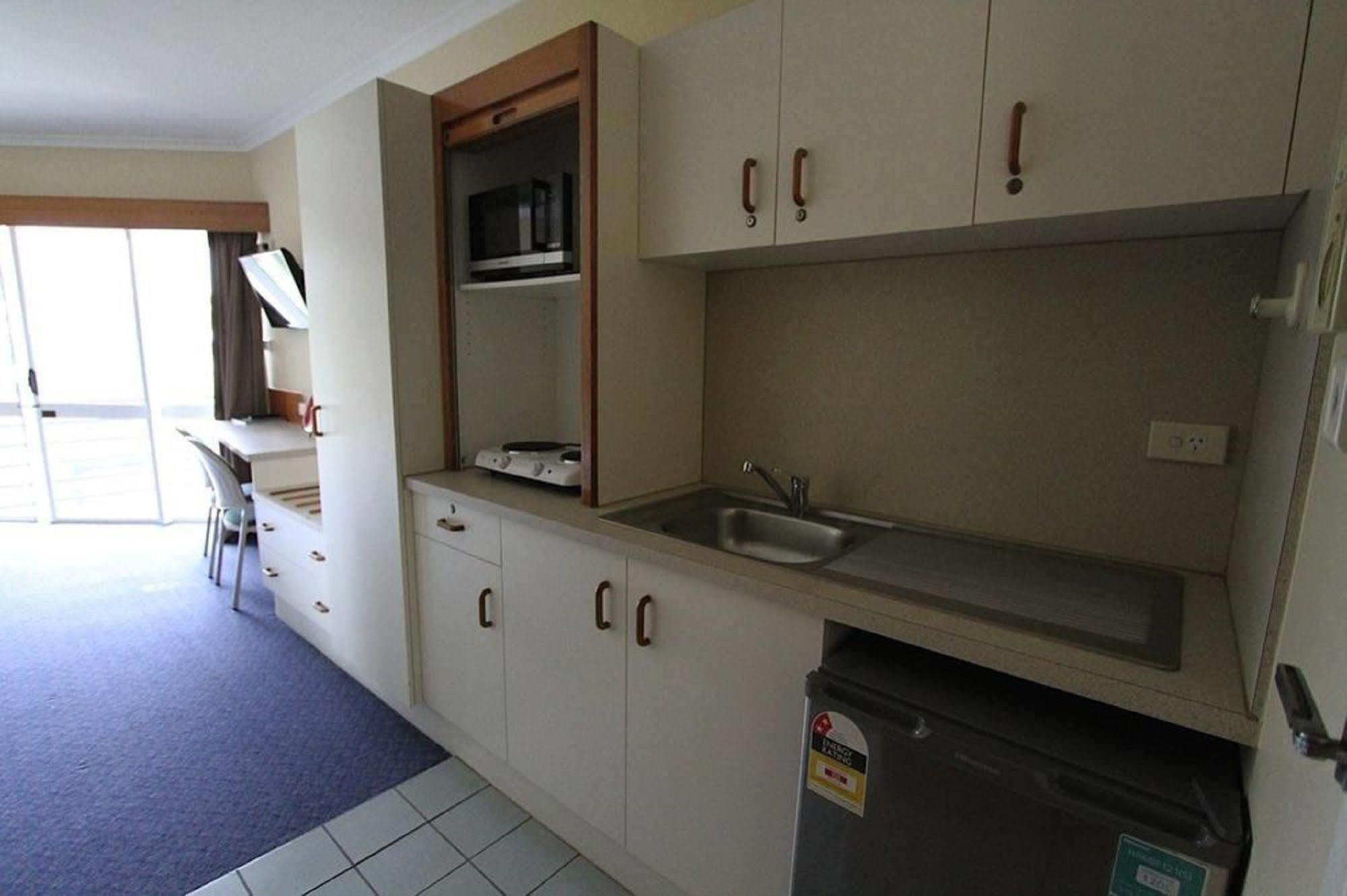 Tropical Queenslander Motel Cairns