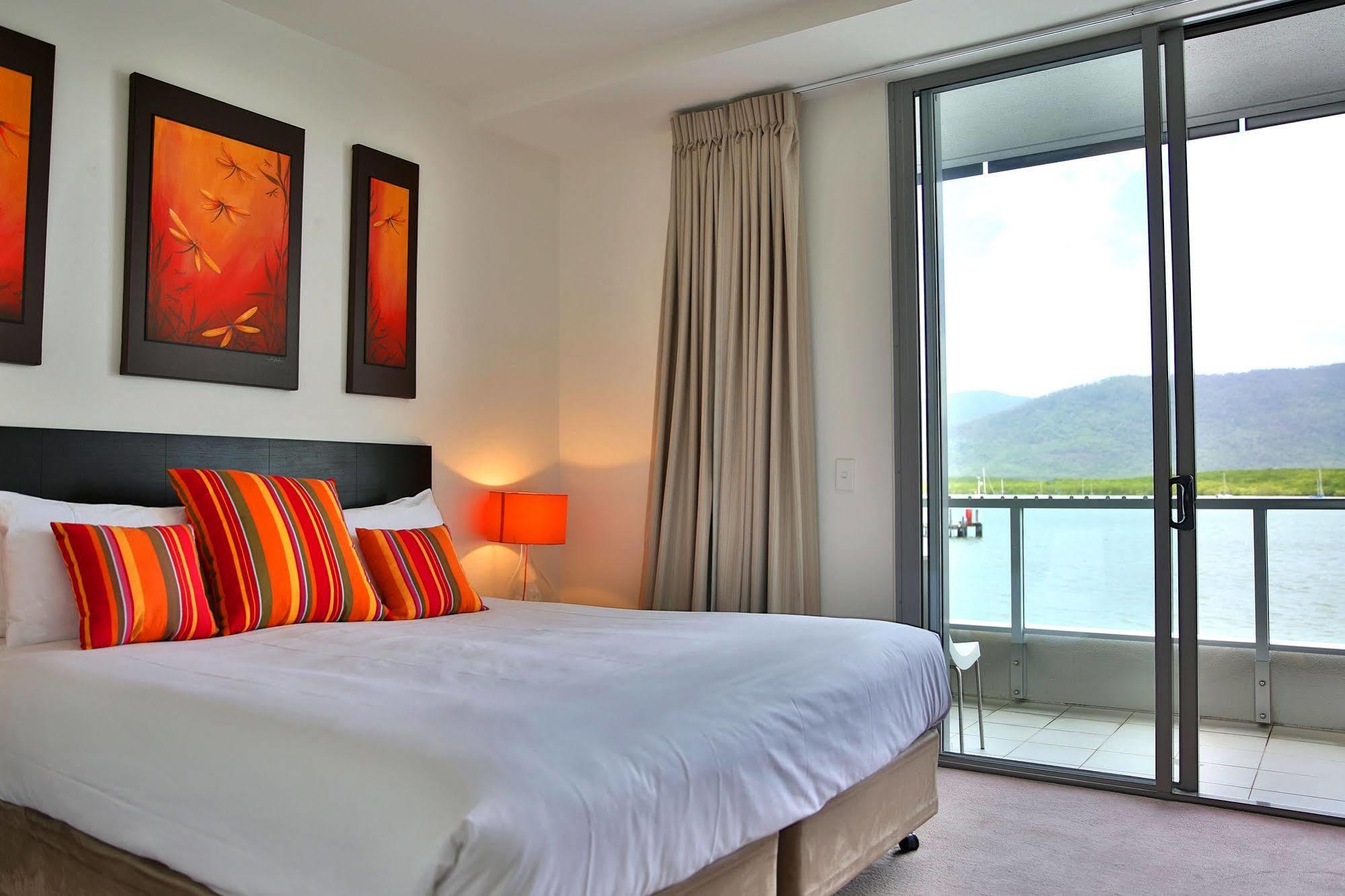 Private 4* Cairns