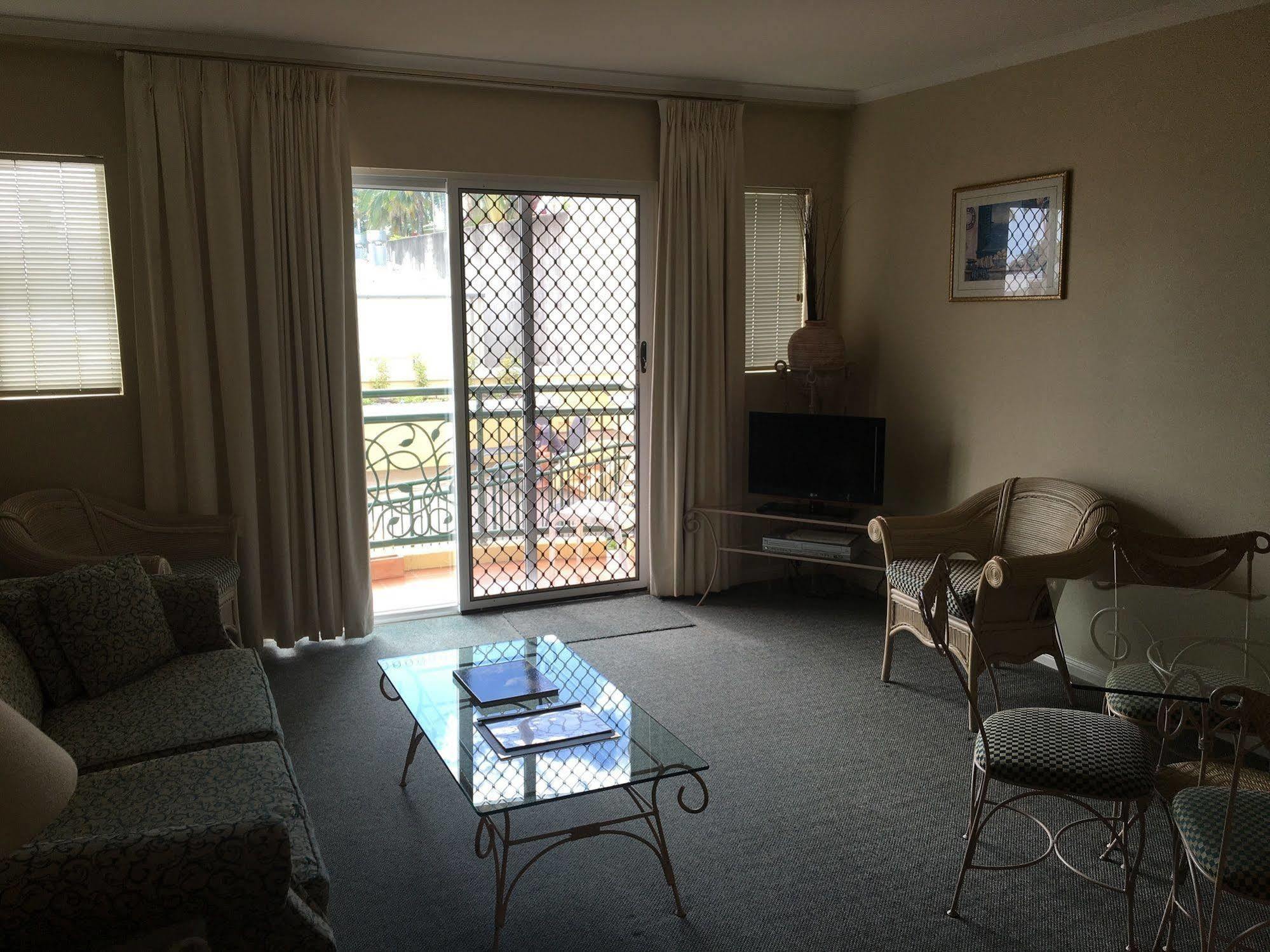 Il Palazzo Aparthotel Cairns