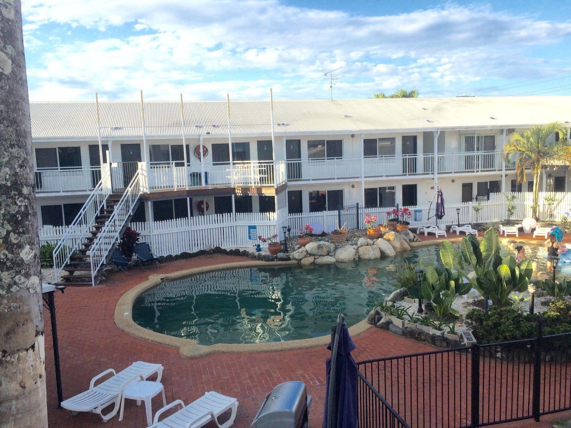 Motel South