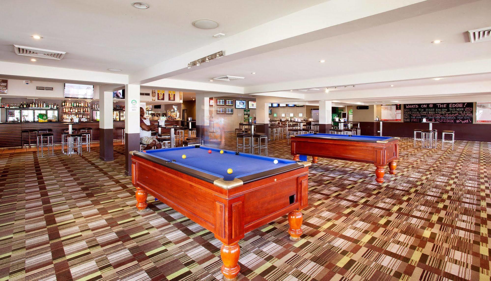 Hotel Nightcap At Edge Hill Tavern 3*
