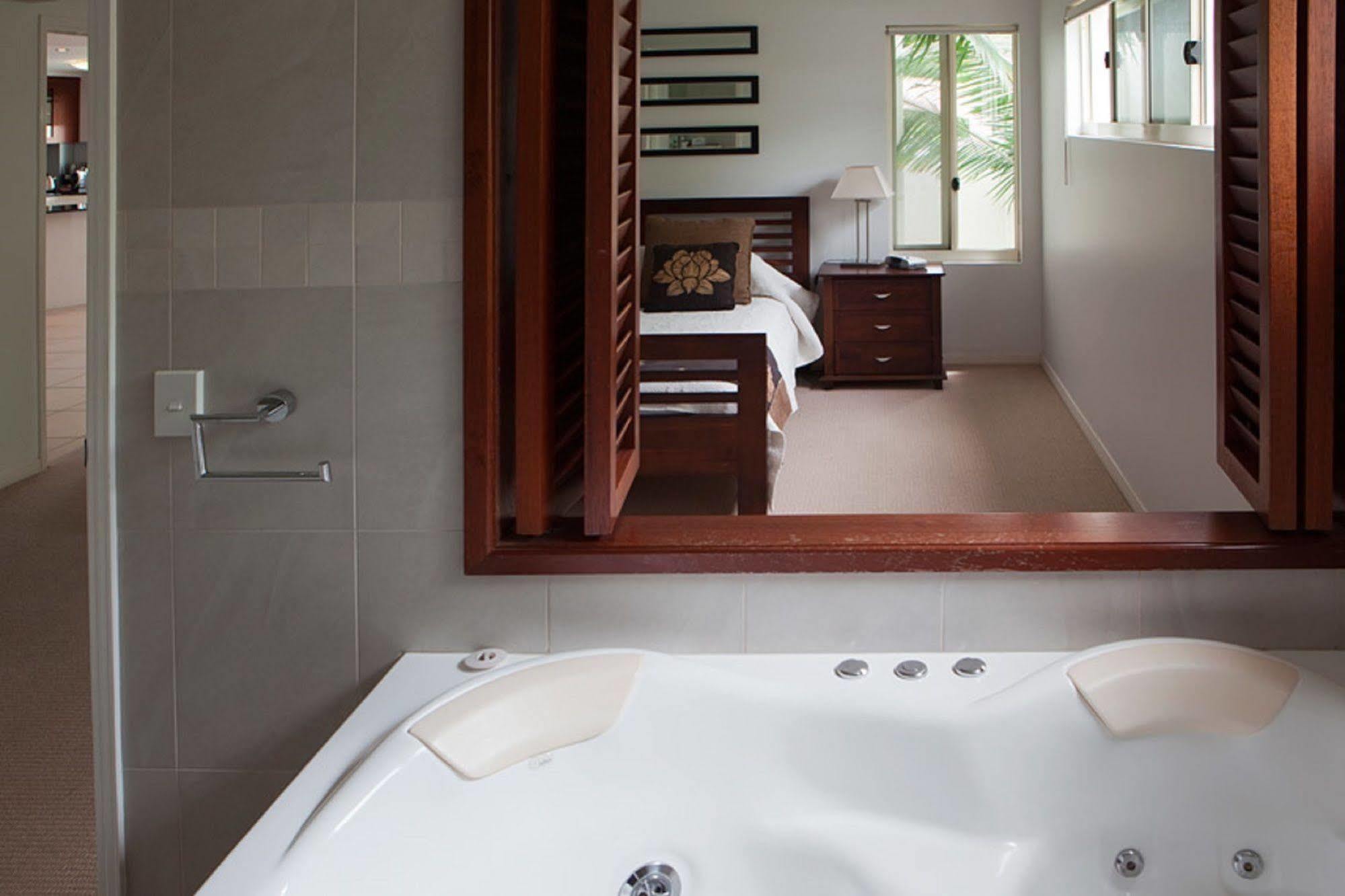 Aparthotel Waters Edge Cairns