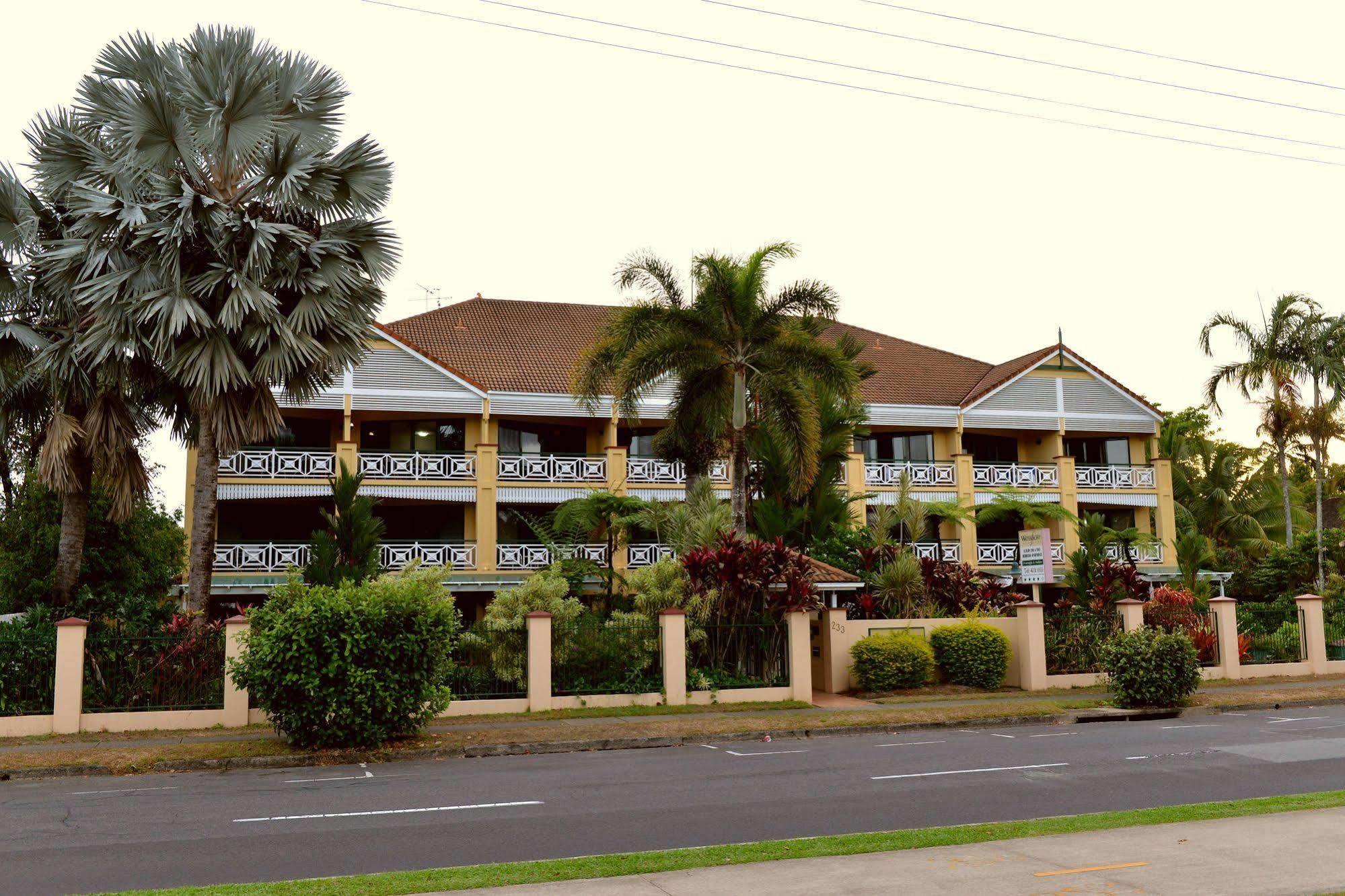 Waterfront Terraces Aparthotel Cairns