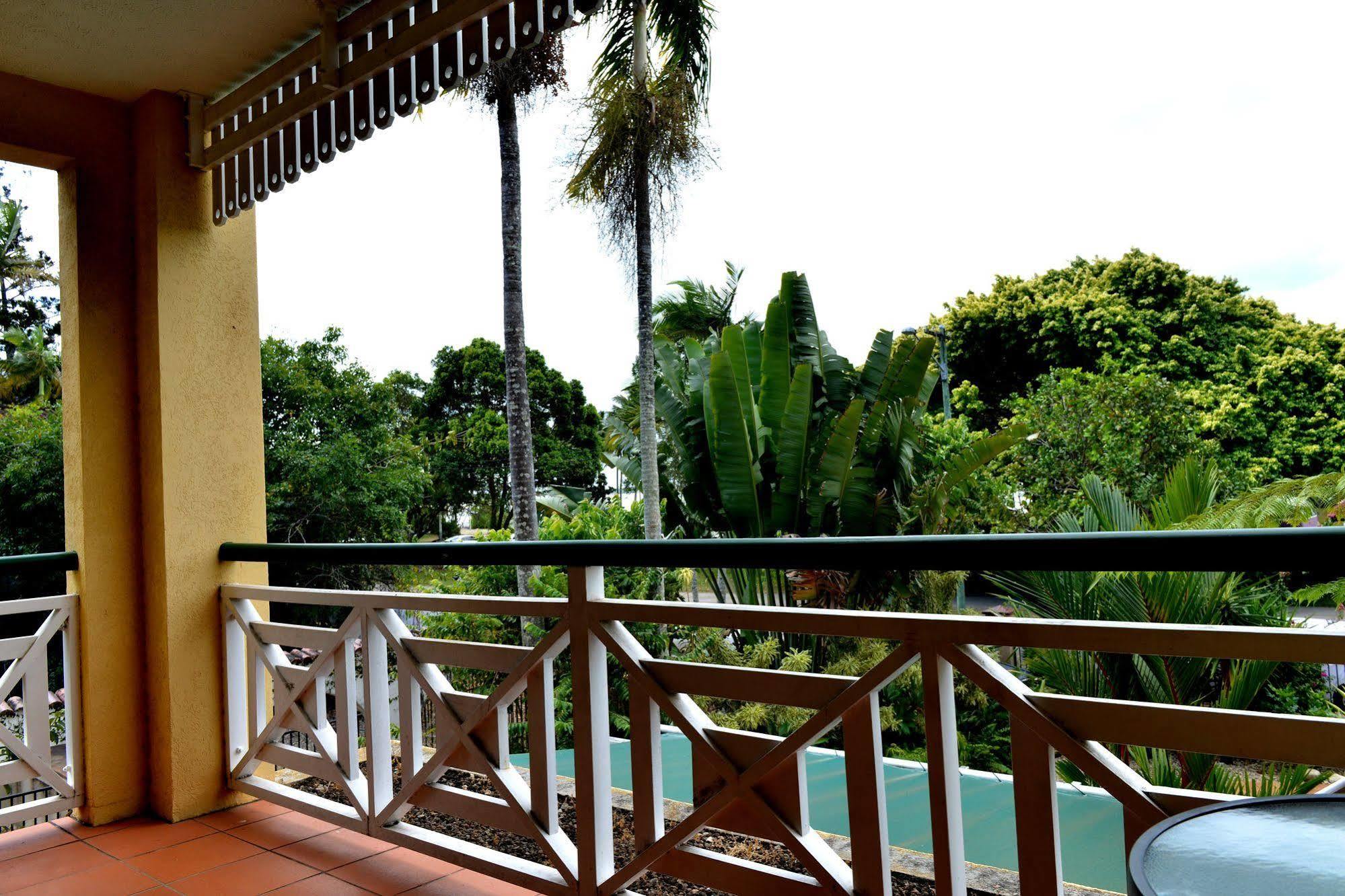 Waterfront Terraces Cairns