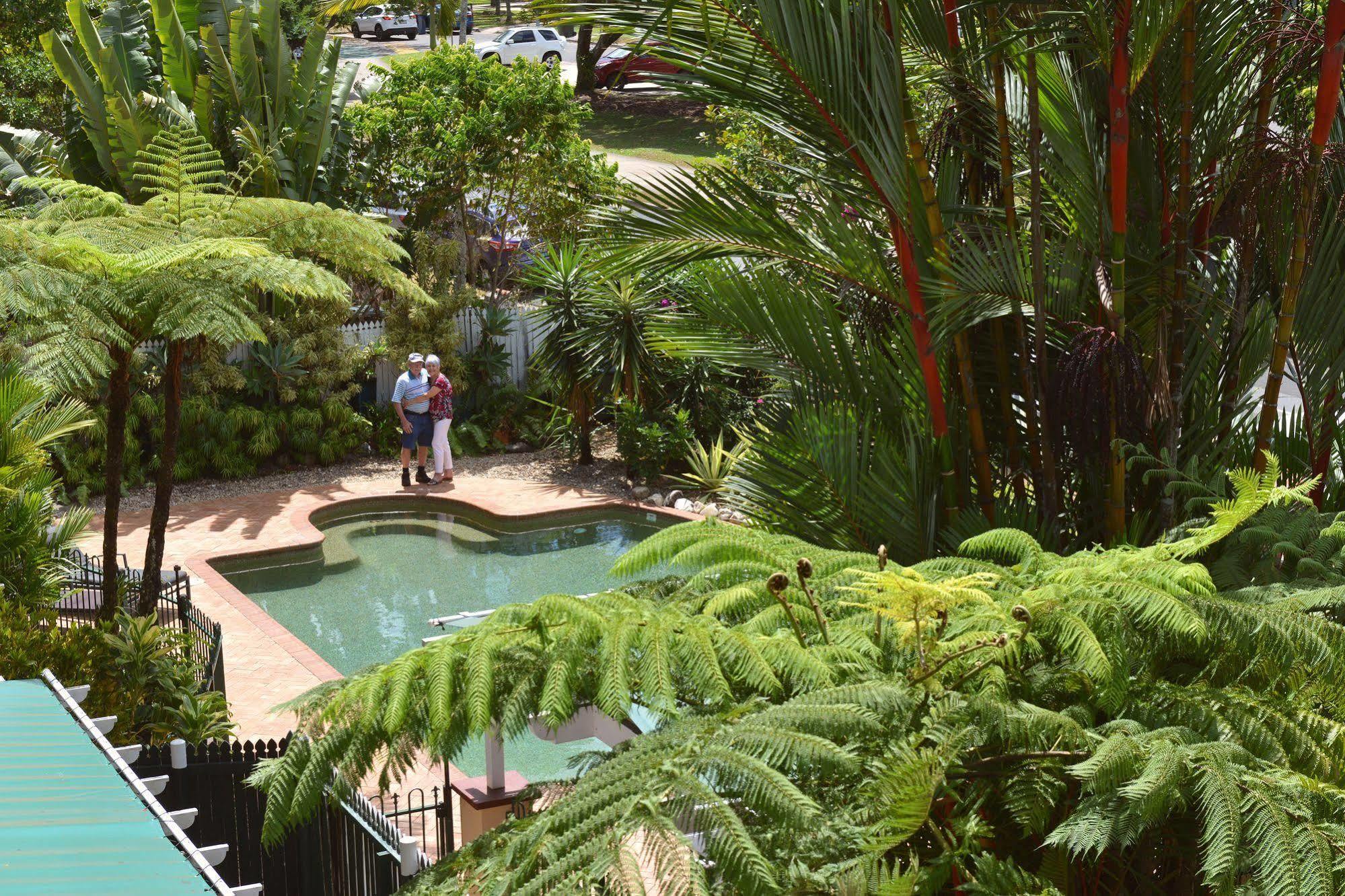 Aparthotel Waterfront Terraces Cairns