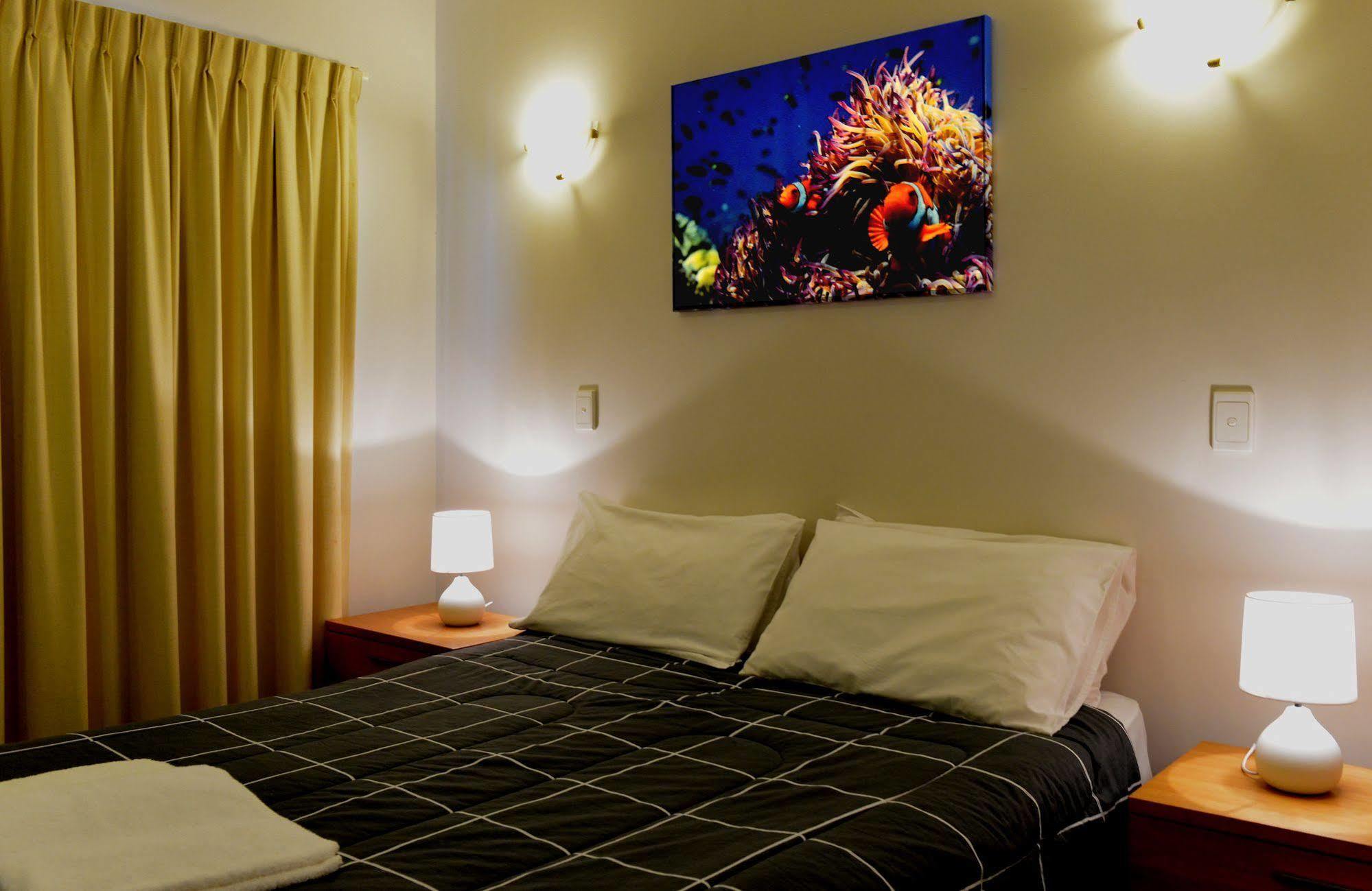 Waterfront Terraces Aparthotel 4*