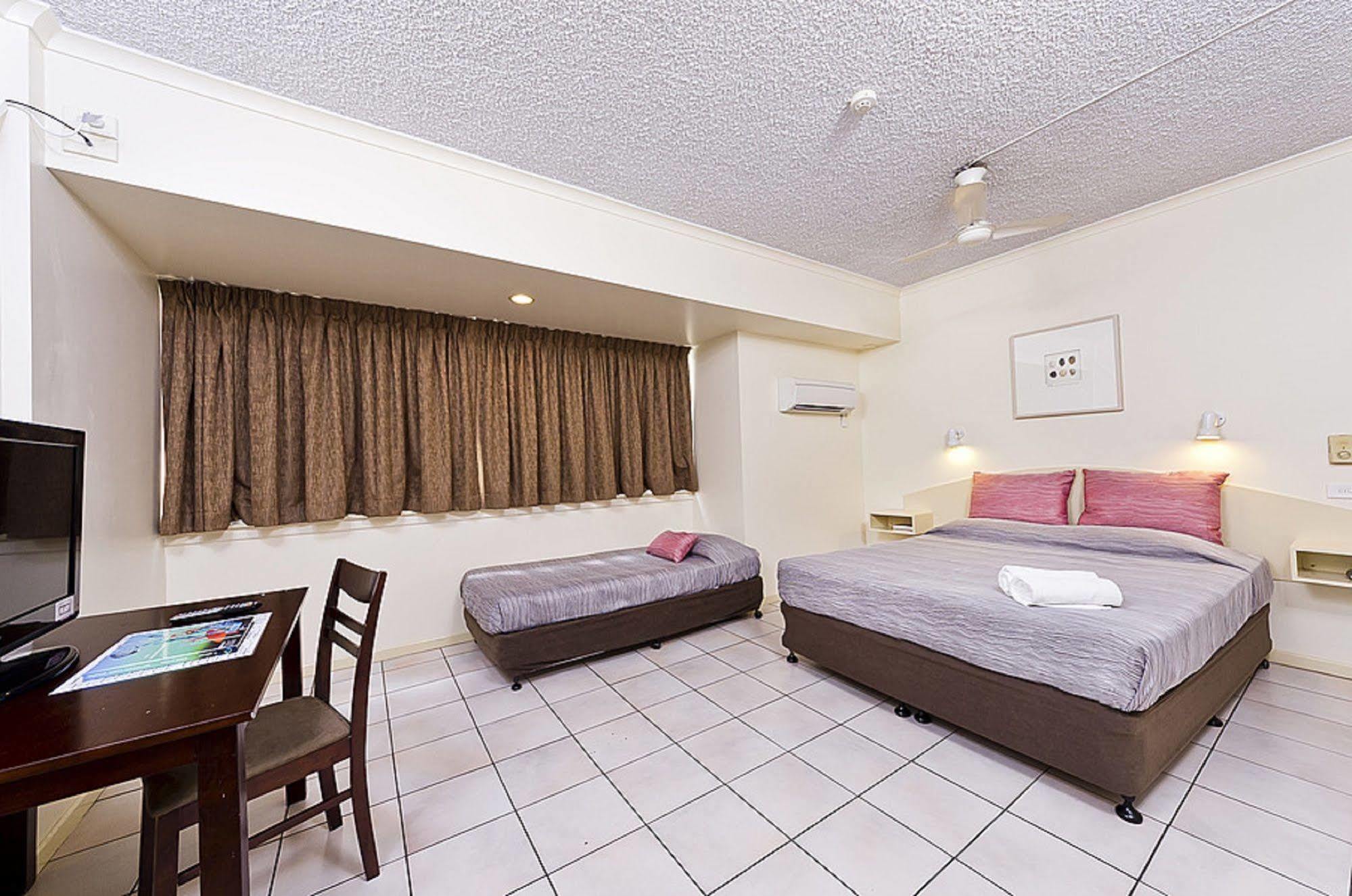 Hides Hotel Cairns