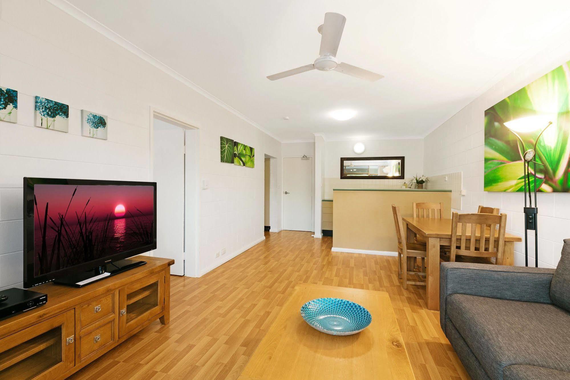 Aparthotel Cascade Gardens 4*