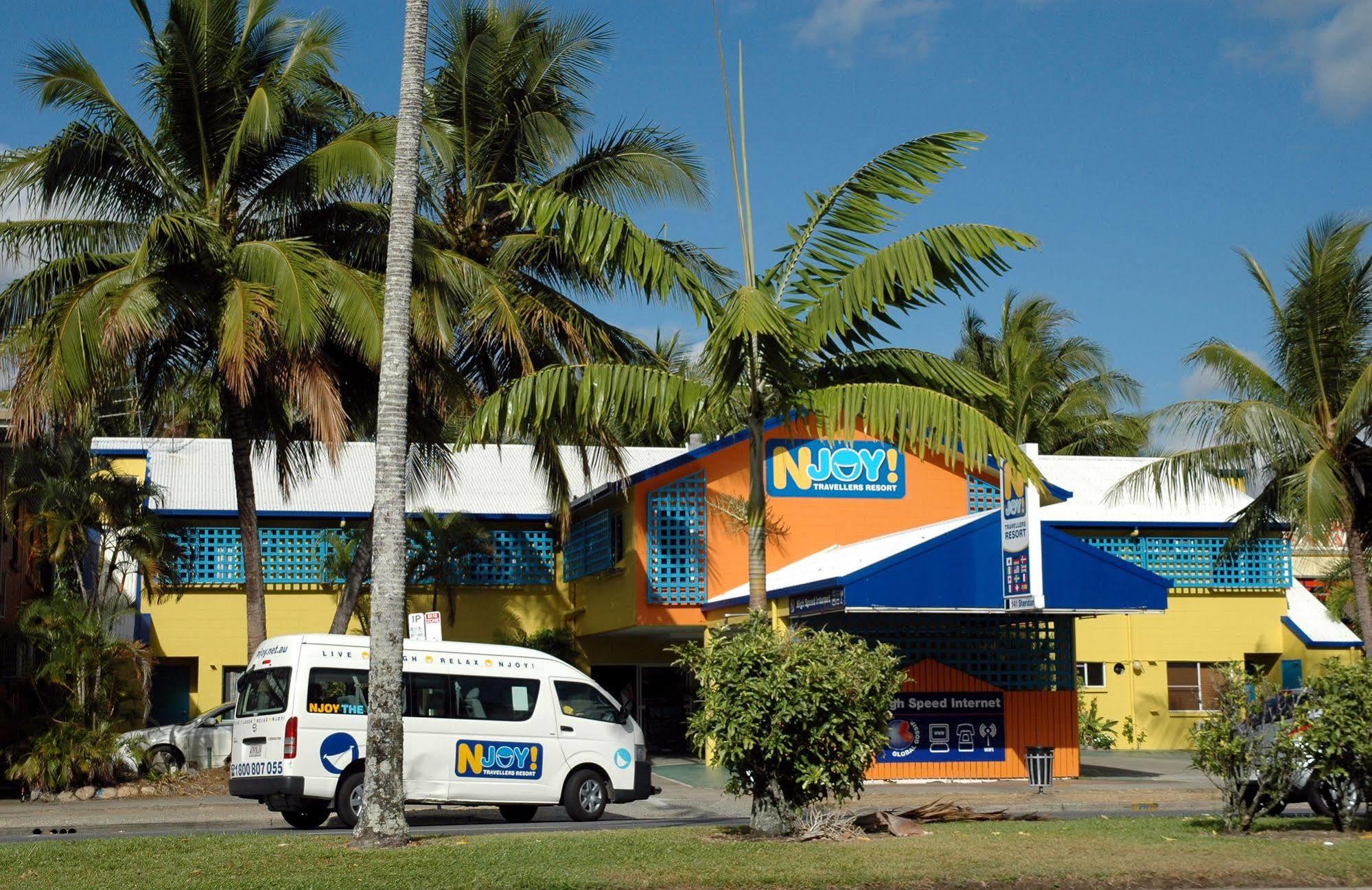 Mad Monkey Village * Cairns