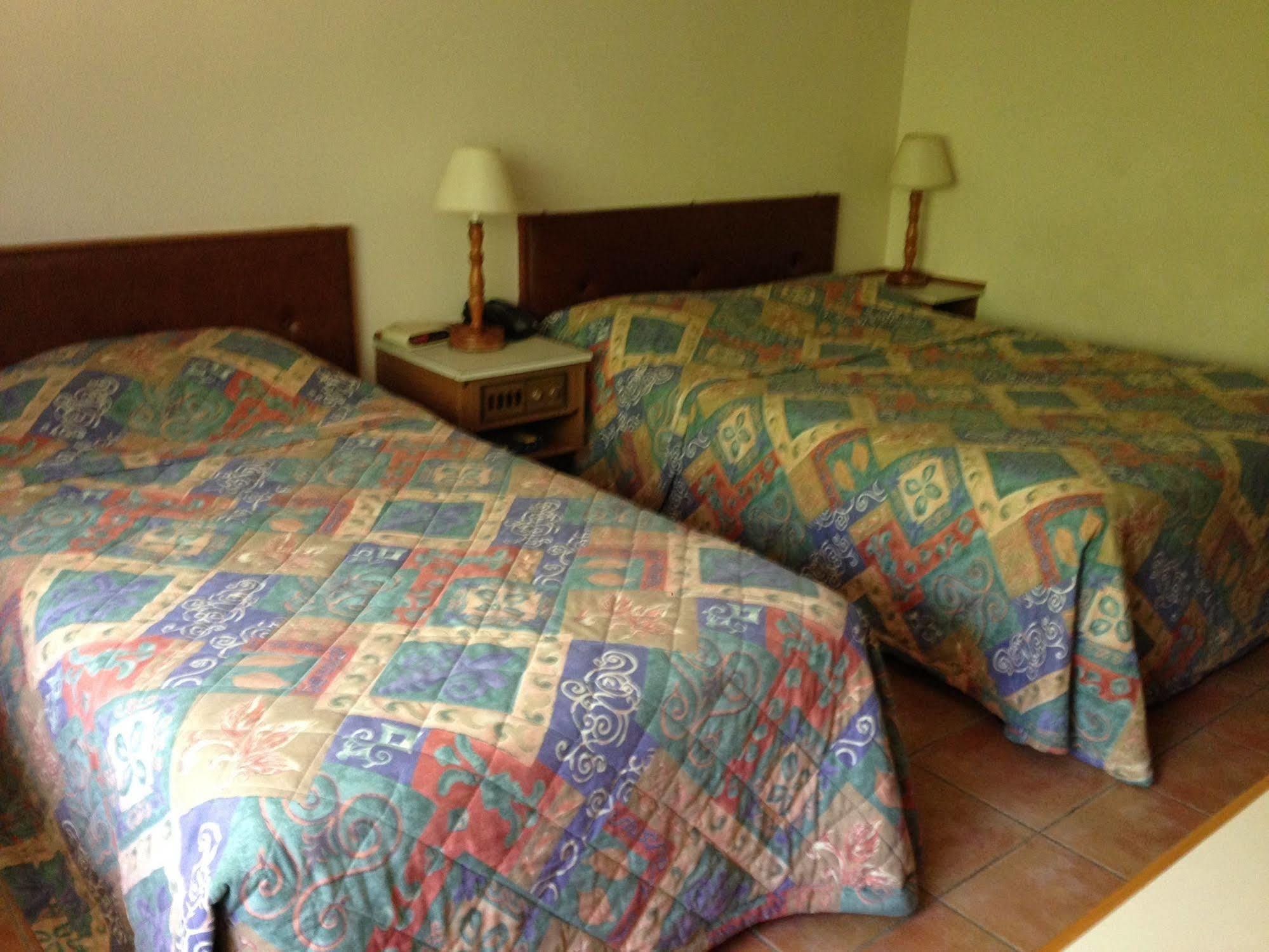 Acacia Court Hotel Cairns