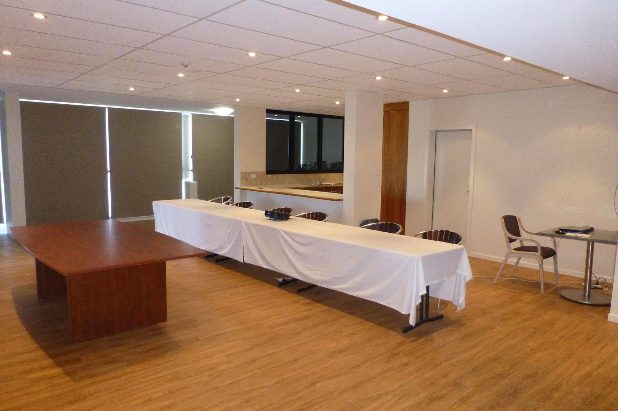 Hotel Acacia Court 4*