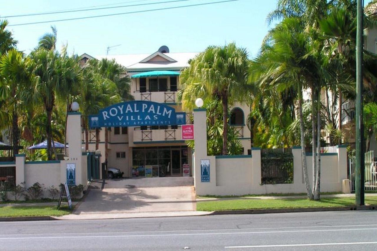 Aparthotel Royal Palm 3*