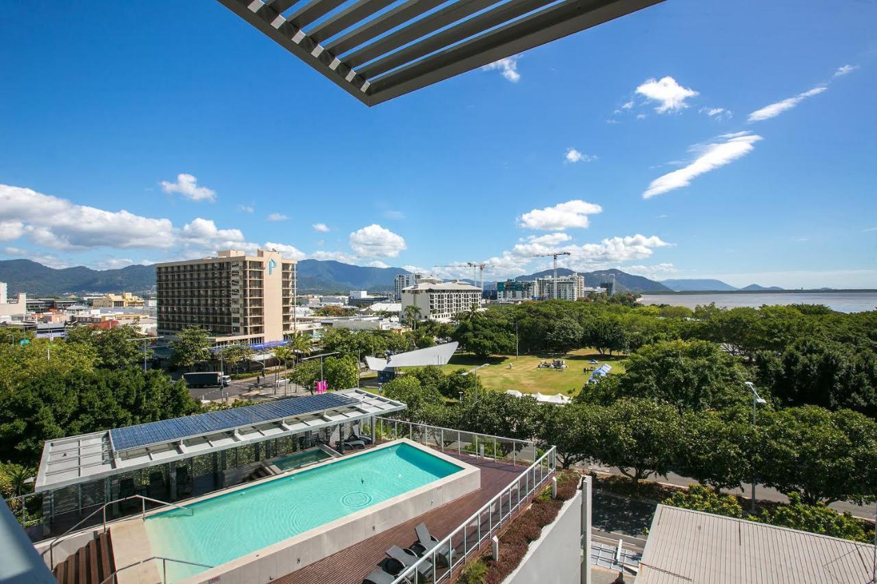Private 4* Cairns