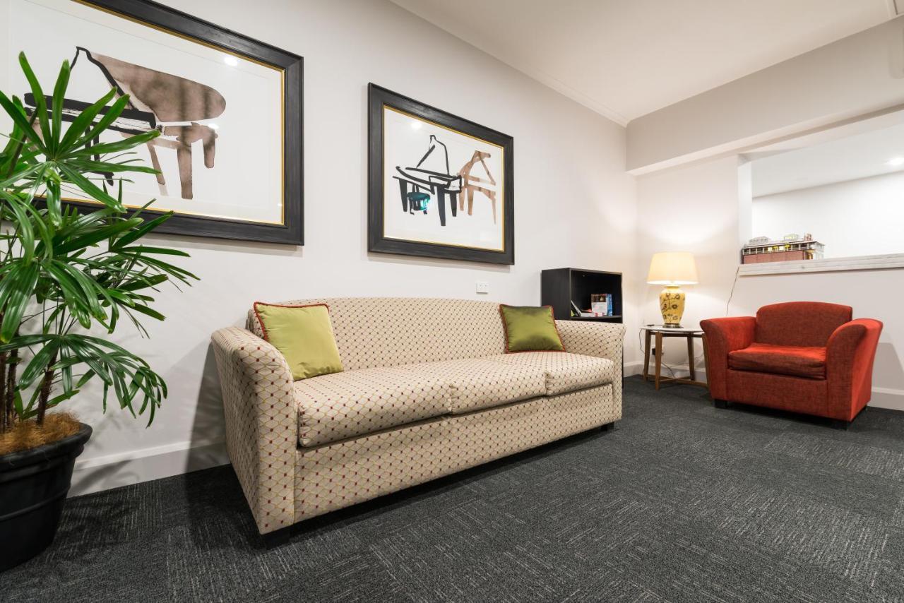 The Abbott Boutique 4*