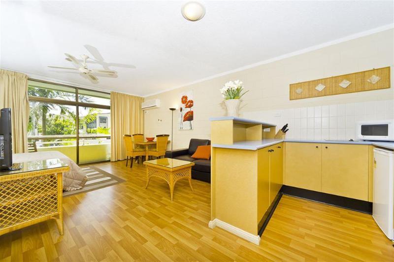 Cascade Gardens Aparthotel Cairns