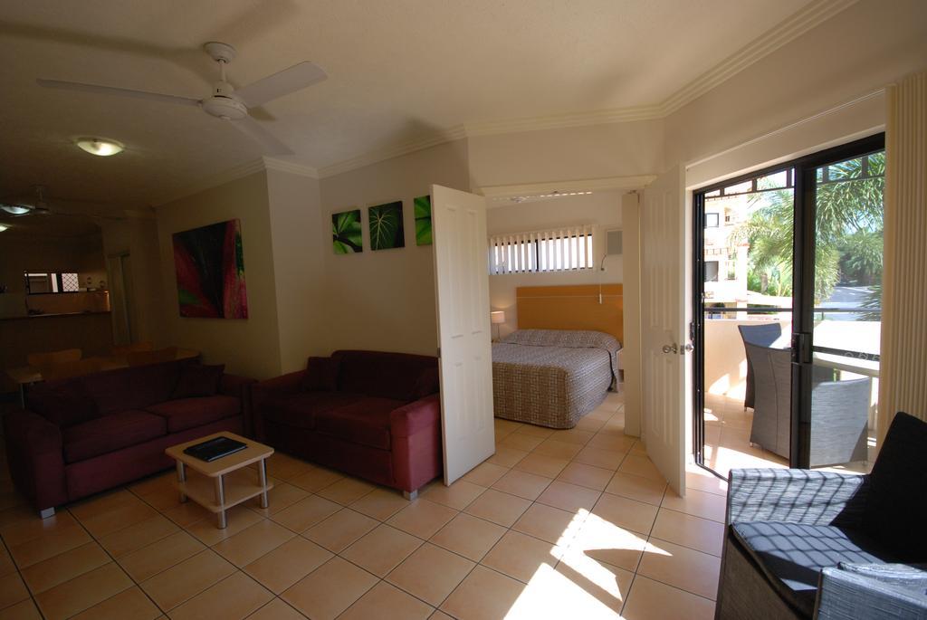 Plaza Aparthotel