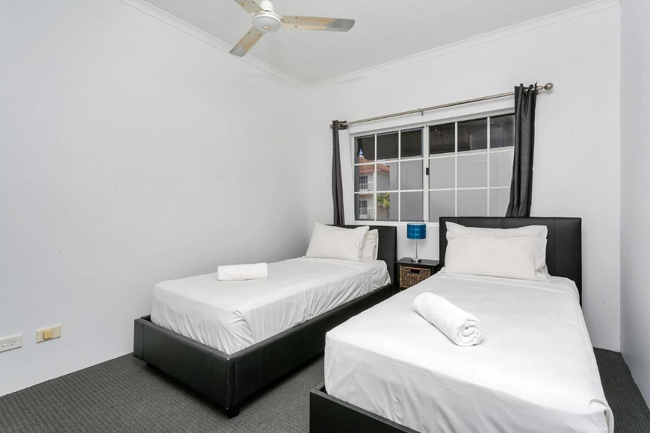 Apartment Bayside City Two Bedroom Cairns