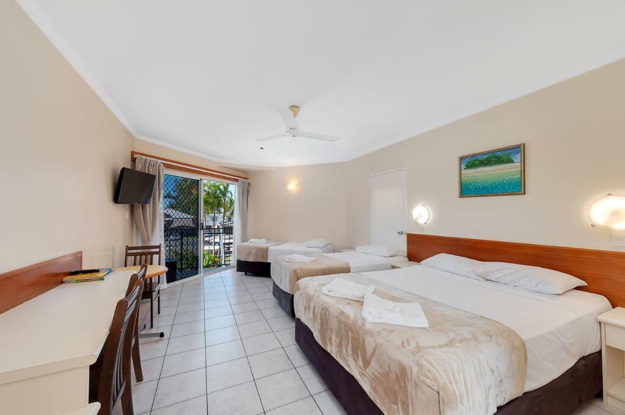 Tropical Queenslander Cairns