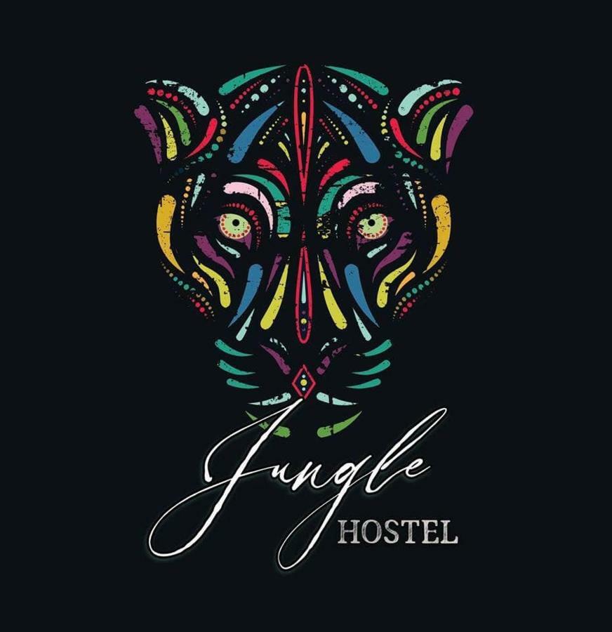 Jungle Hostel *