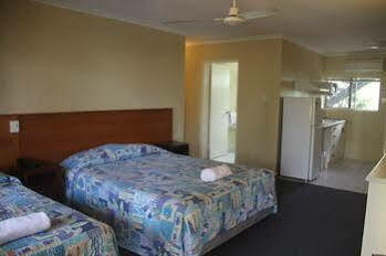Tropical Queenslander Motel 3*
