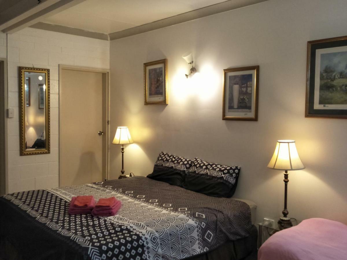 Homestay At Julie's *
