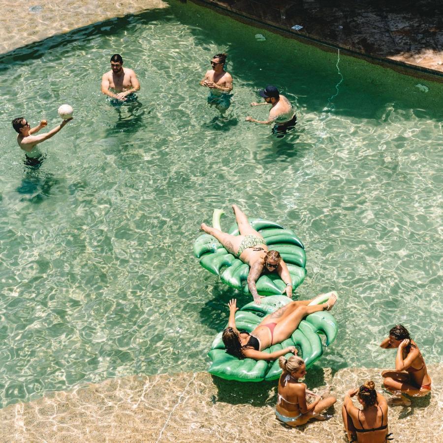 Hostel Gilligan's &