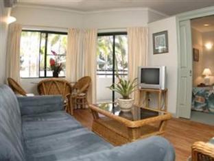 Half Moon Bay Aparthotel