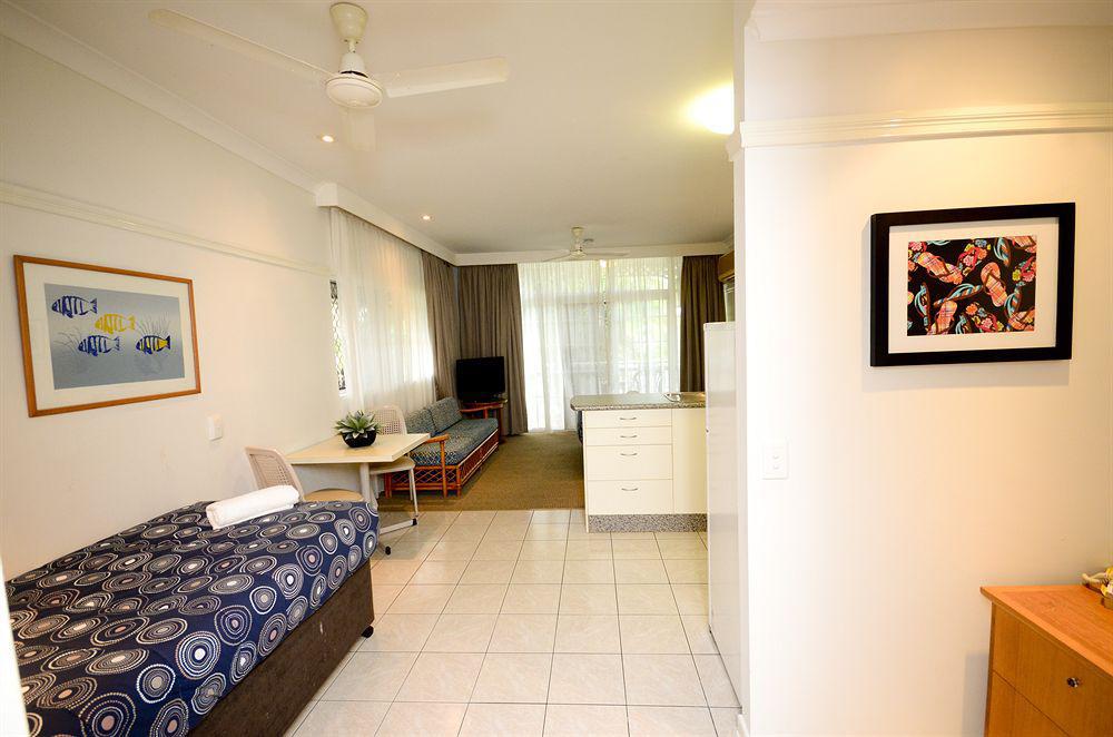 Reef Palms Motel 3*