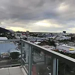 Cairns City Bed&Breakfast Homestay