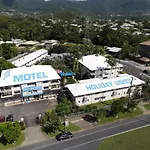 Cairns Reef Apartments & Motel