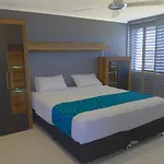 Cairns Aquarius