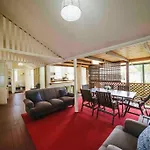 6 Bedroom + 2 Bath Apartment // Cairns Central
