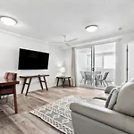 Cairns Central Plaza Apartment Hotel Official