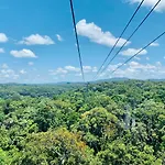 Luxury 2 Bedroom Apartment, Treetop Views, Resort With 4 Swimming Pools
