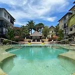 Luxury 2 Bedroom Apartment, Treetop Views, Resort With 4 Swimming Pools